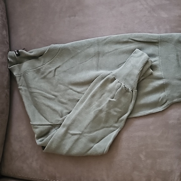 Knit pullover - Picture 2 of 4